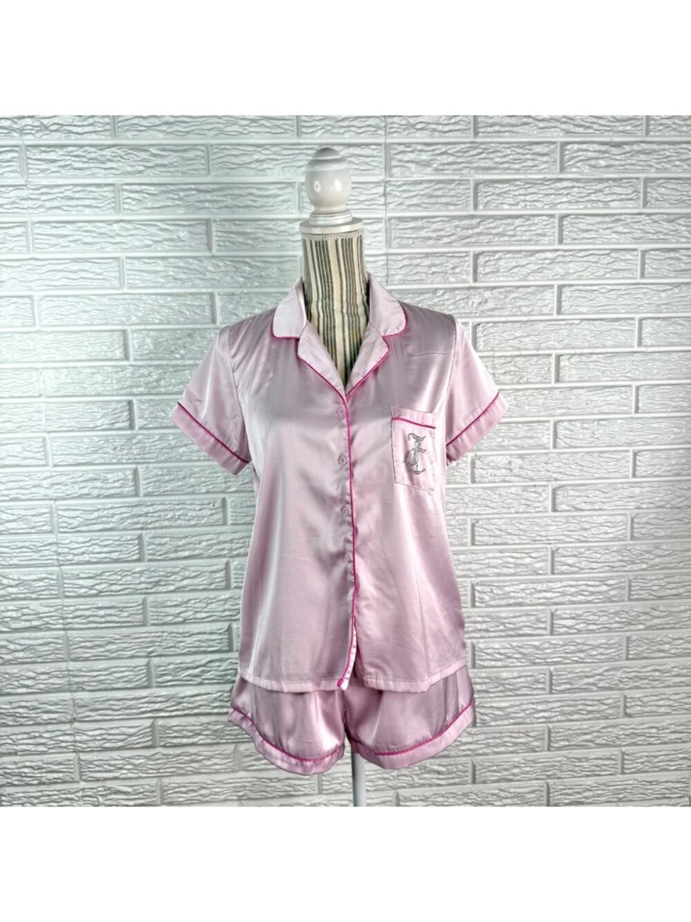 Juicy Couture Two Piece Pink Satin Pajama Shorts Set Size Medium Rhinestone Logo